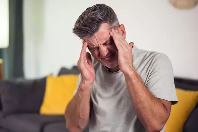 Tinnitus (Kulak Çınlaması) Nedir? Nedenleri Nelerdir?